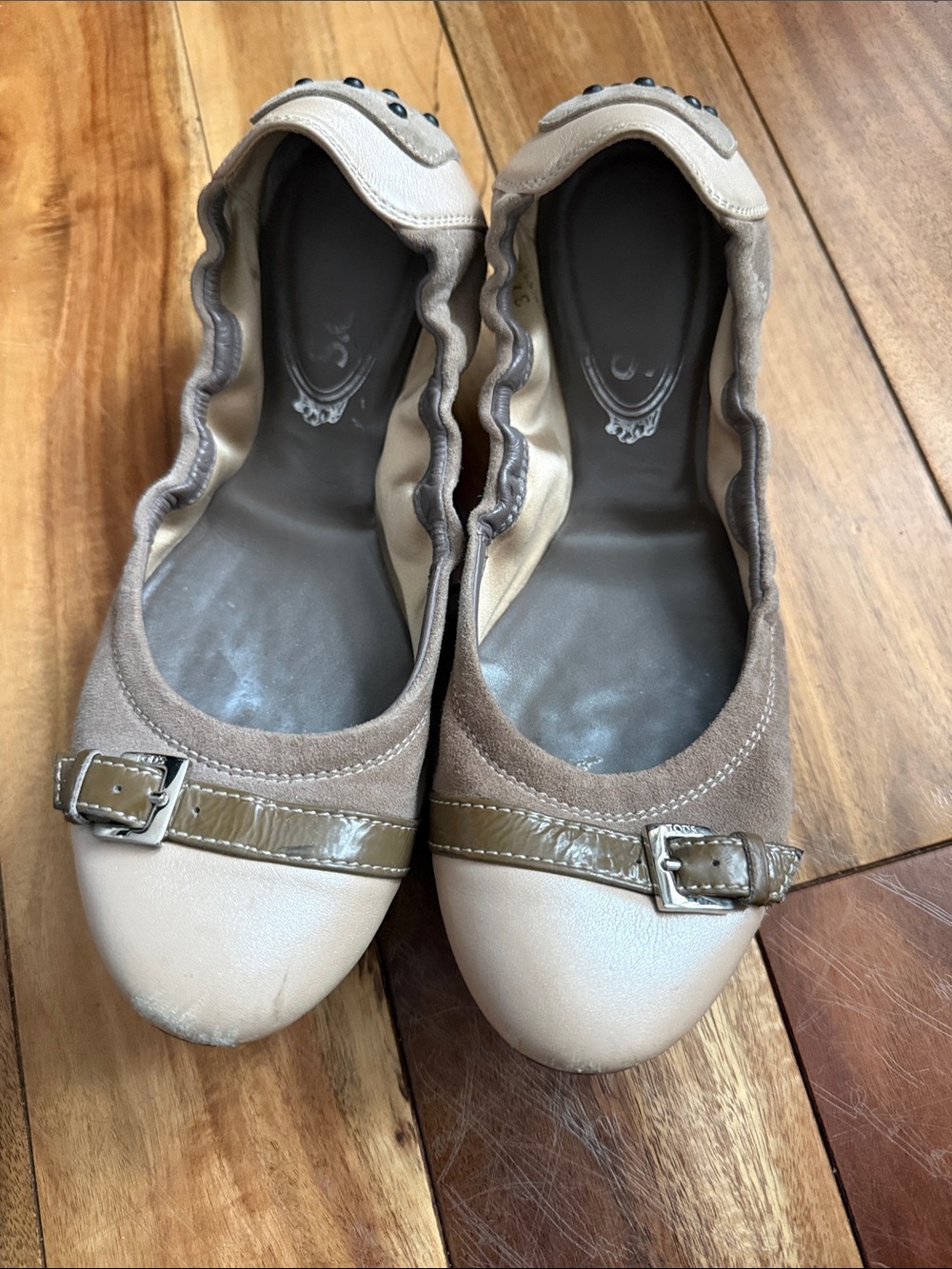 Tod's Beige Ballet Flats with Olive Buckle Trim